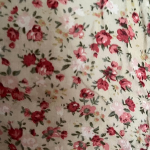 Adorable Dramatic High-low Sleeveless Floral Spring Top, Size Small - Picture 2 of 4